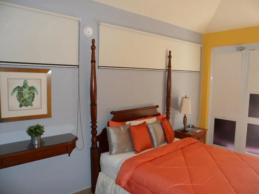 Parador Turtle Bay Inn La Parguera Bed & Breakfast